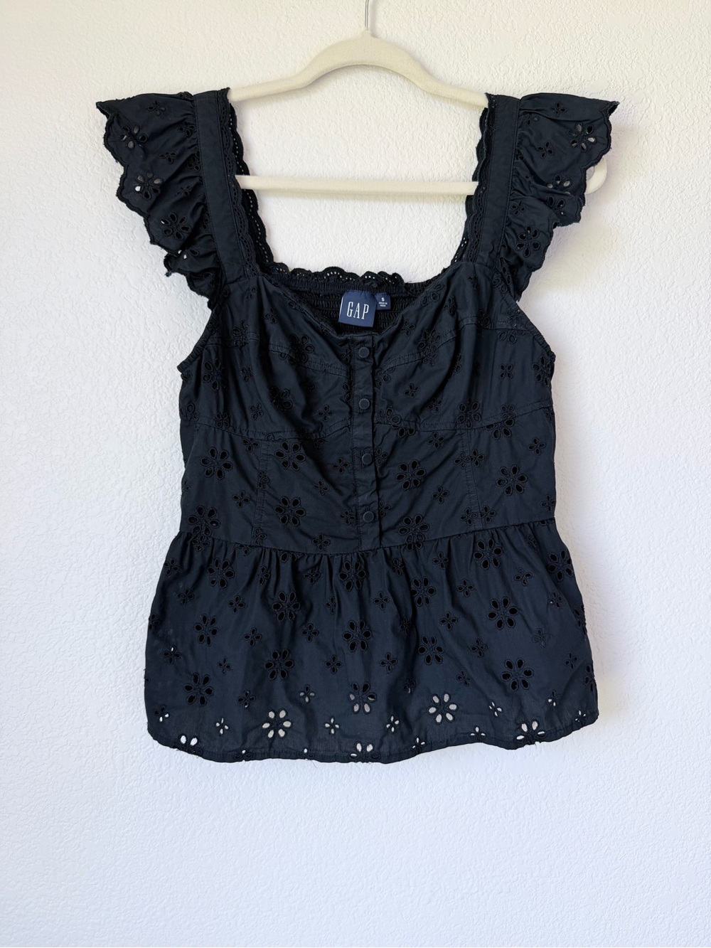 GAP Black Eyelet Embroidered Peplum Top Ruffle Sleeve Smocked Back S
